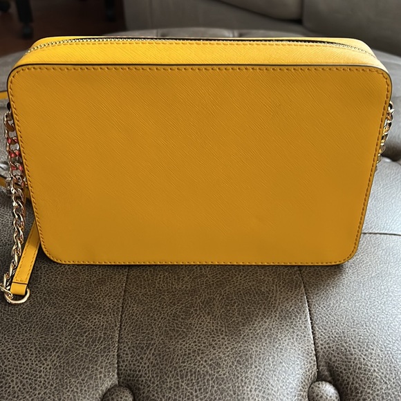 Michael Kors crossbody Yellow - Picture 4 of 5